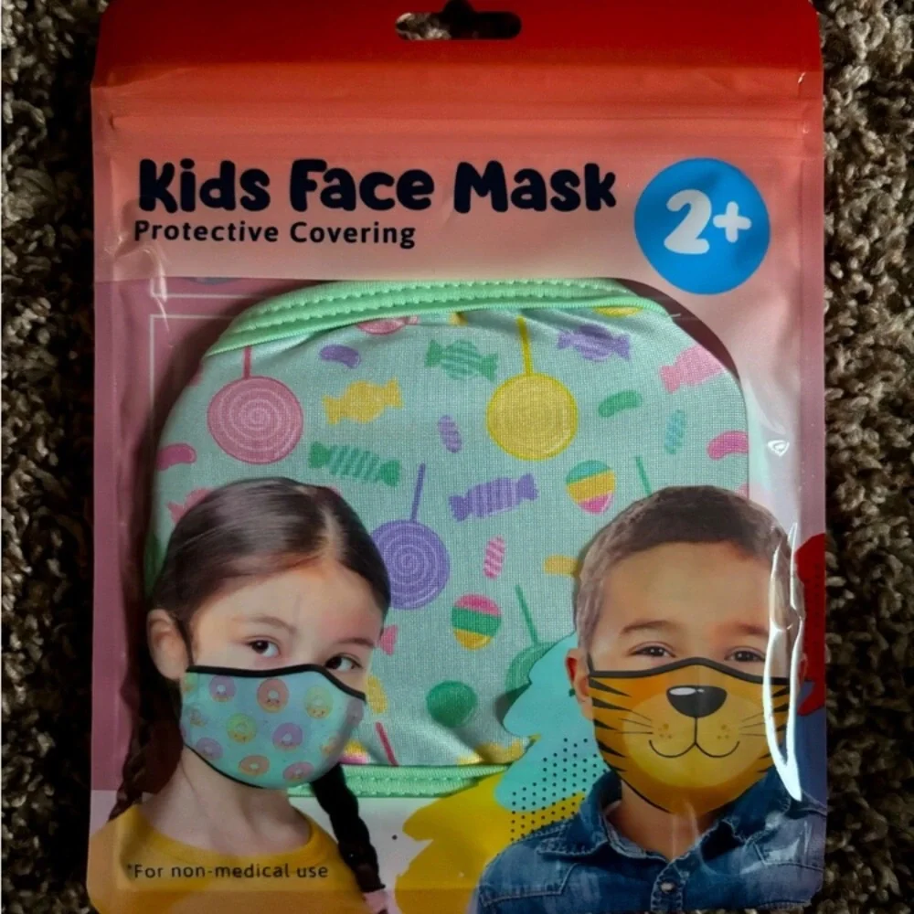 😂 Kids Face Mask with Candy Print